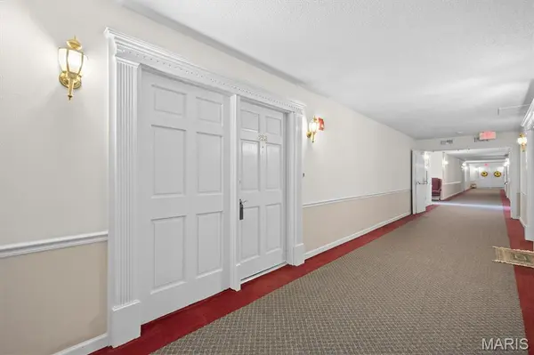 223 Country Club VW, Edwardsville, IL 62025