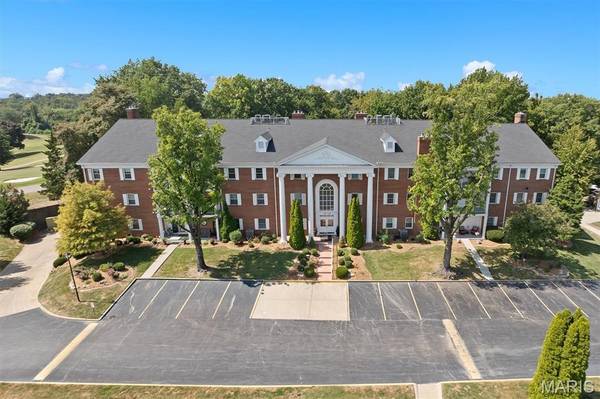 223 Country Club VW, Edwardsville, IL 62025
