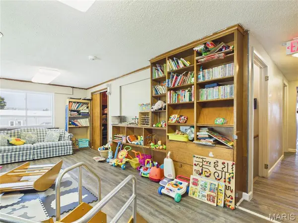4 Kiefner ST, Perryville, MO 63775