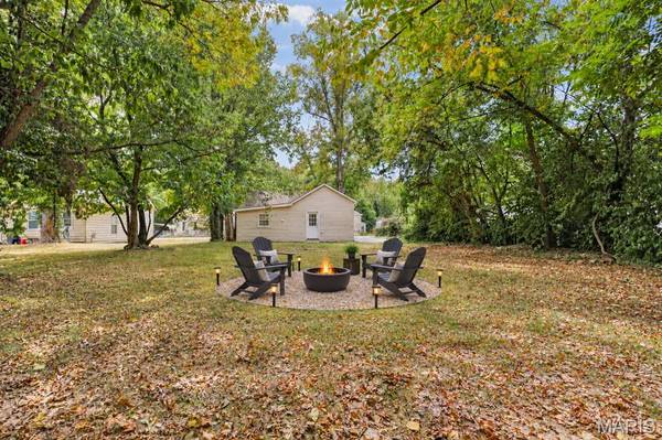 506 Cedar ST, De Soto, MO 63020