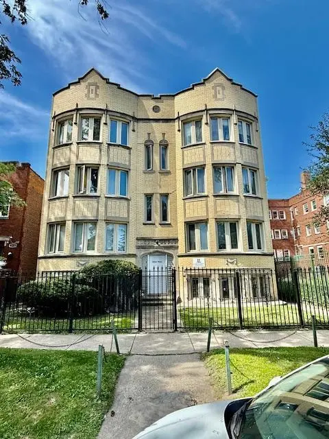 7932 S Kingston AVE #GRDN, Chicago, IL 60617