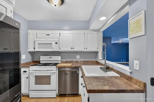 9313 Baldwin DR, Machesney Park, IL 61115