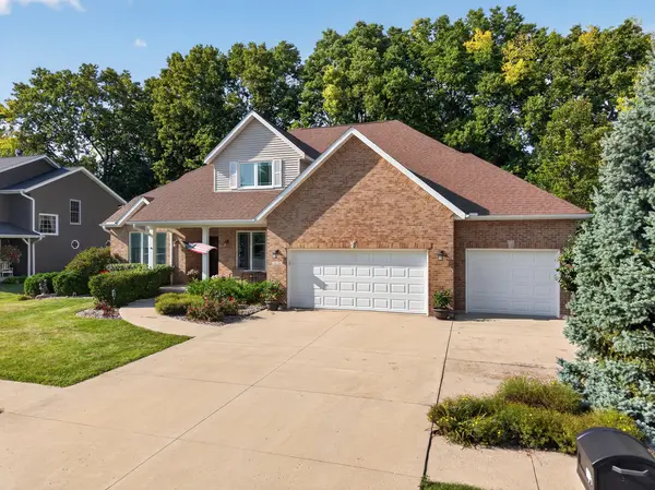 1120 Country Oak DR, Ottawa, IL 61350