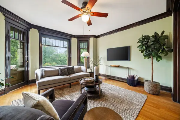 711 Washington BLVD #2E, Oak Park, IL 60302