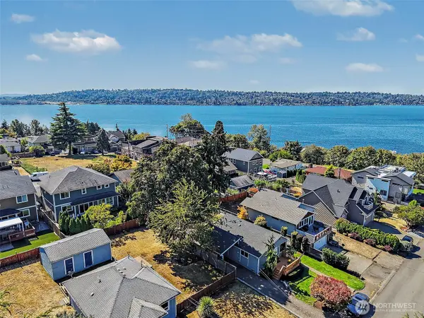 805 N 31st ST, Renton, WA 98056