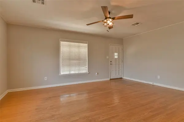 315 N 13th ST, Guthrie, OK 73044