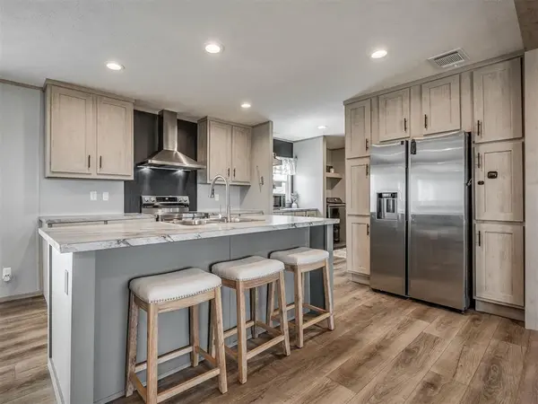 4569 Cumberland Farm CIR, Guthrie, OK 73044