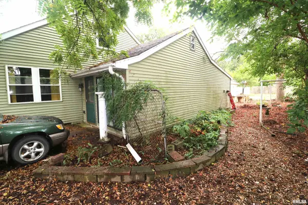 1421 N 6TH ST, Chillicothe, IL 61523