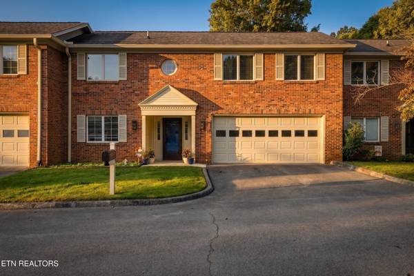 1003 Hardwick Drive, Maryville, TN 37803