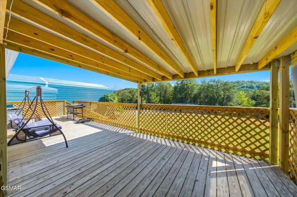 424 Cedar Top Drive, Sevierville, TN 37876