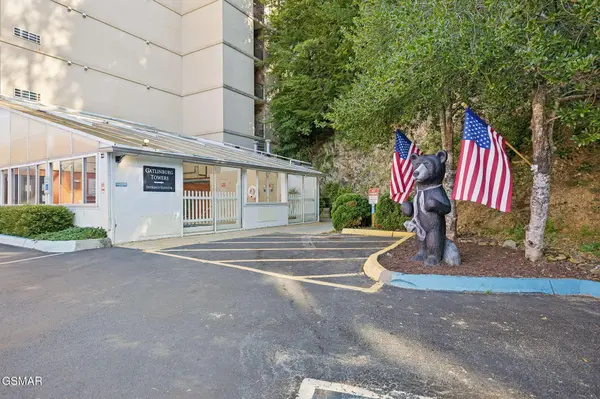 413 Baskins Creek Road #405, Gatlinburg, TN 37738