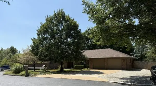 1503 Woodland CIR, Mountain Grove, MO 65711