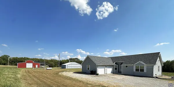 4535 SE 69th St, Berryton, KS 66409
