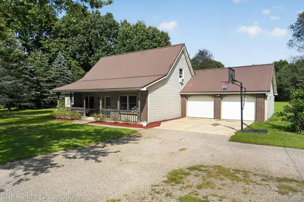 9647 Bellevue RD, Pennfield Charter Township, MI 49014