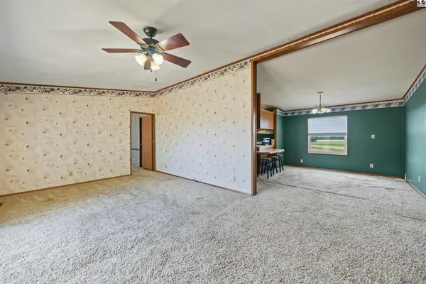 3056 Ave R, Marquette, KS 67464