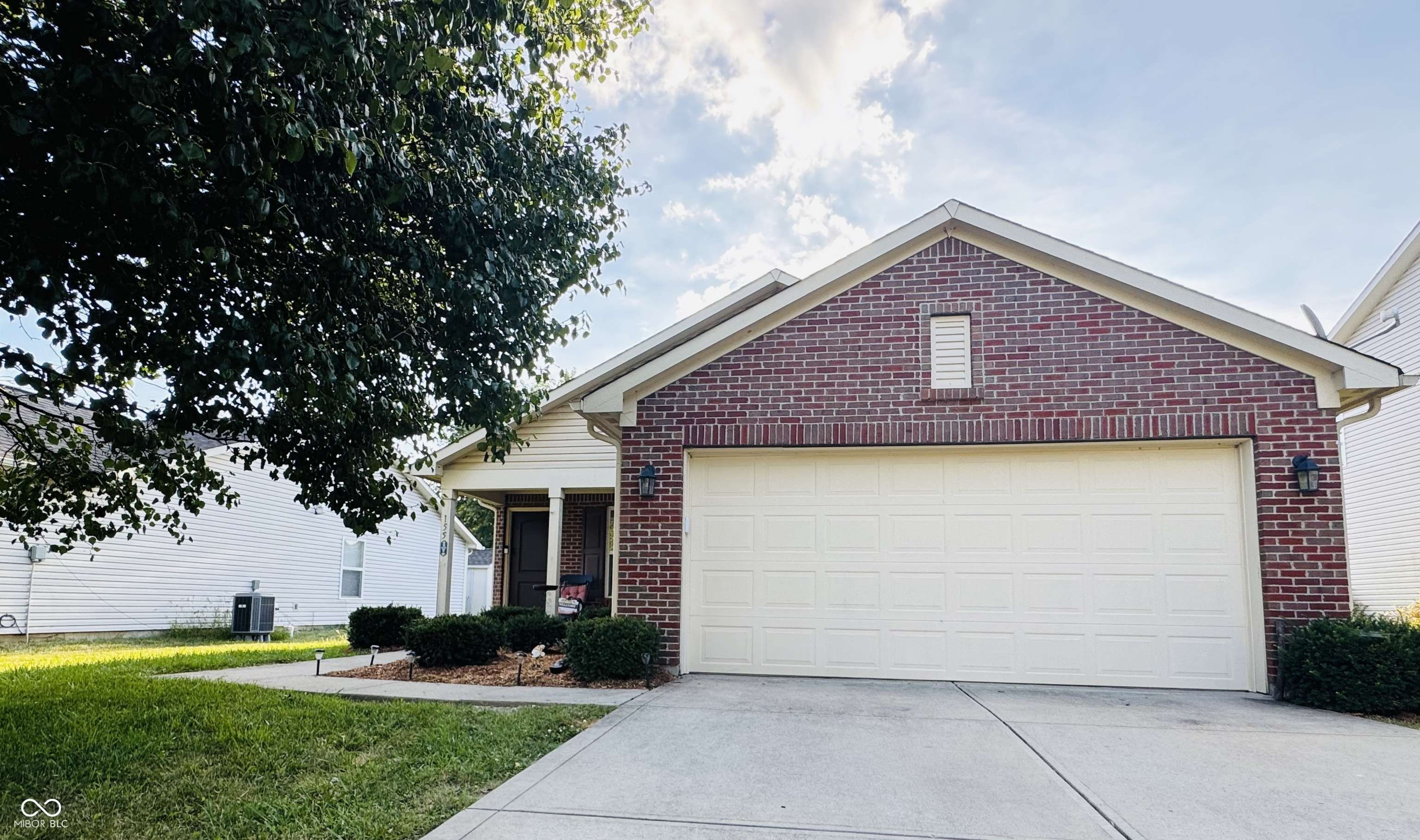 155 Thistlewood DR, Greenfield, IN 46140