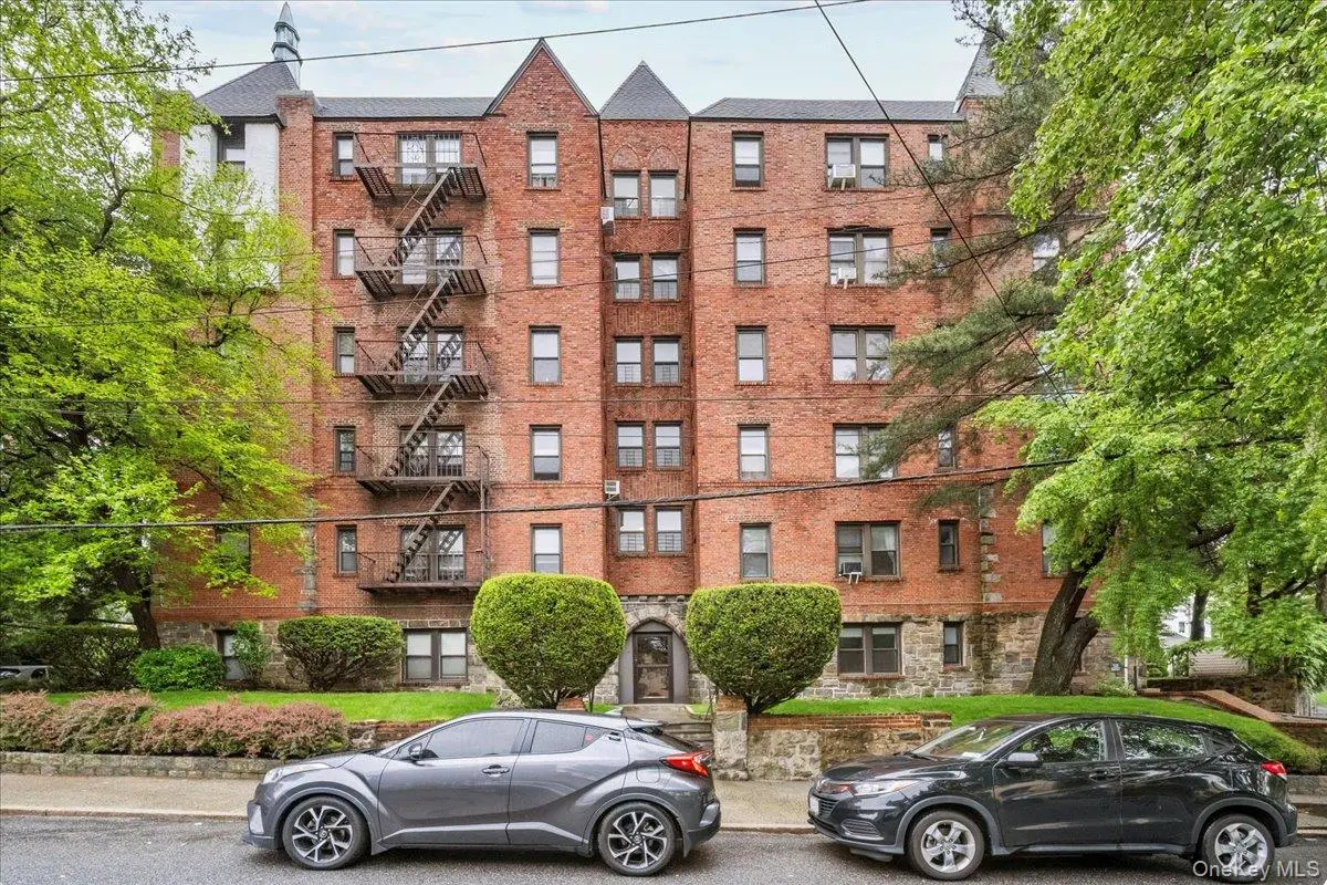 20 William ST #4F, Mount Vernon, NY 10552