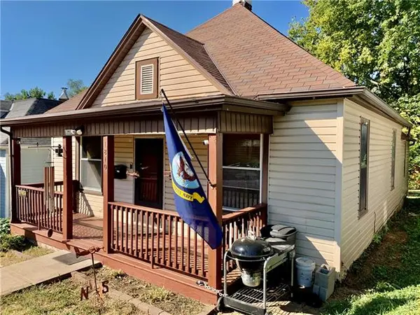 1810 Prospect AVE, St Joseph, MO 64505