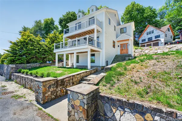 175 W Lakeshore DR, Carmel, NY 10512