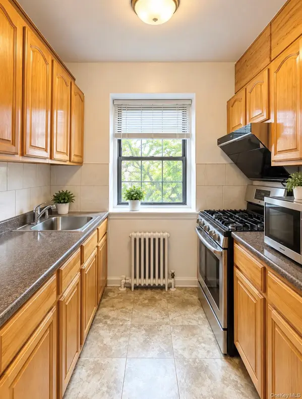 14421 79 AVE #3H, Flushing, NY 11367