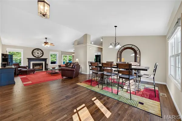167 Rightfield DR, O'fallon, MO 63366