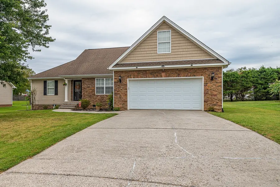213 Thoroughbred Dr #NW, Cleveland, TN 37312