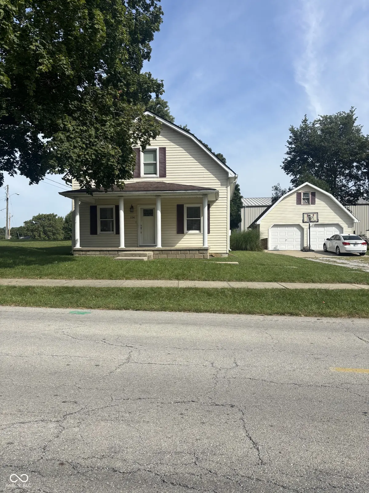 114 E 11th ST, Alexandria, IN 46001