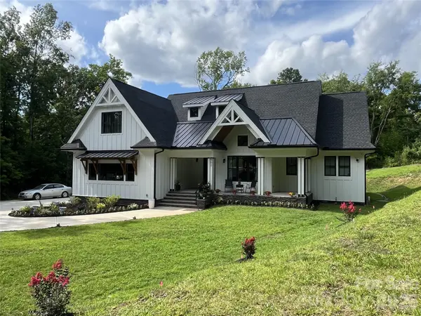 900 Houston Heights RD, Charlotte, NC 28262
