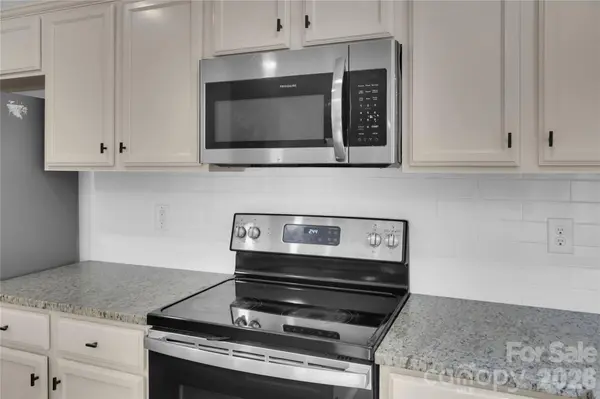 3636 Alexander Forest DR, Charlotte, NC 28269