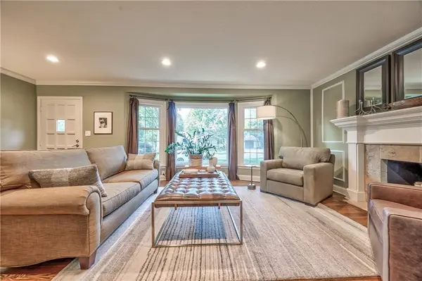 5401 W 65 PL, Prairie Village, KS 66202