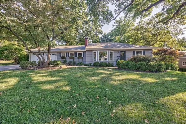 5401 W 65 PL, Prairie Village, KS 66202