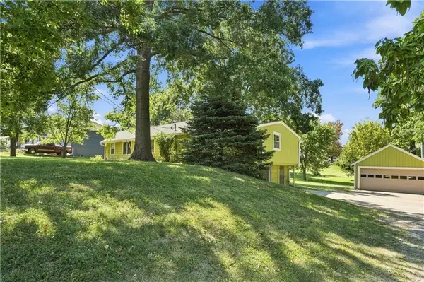 3108 S 47th ST, Kansas City, KS 66106
