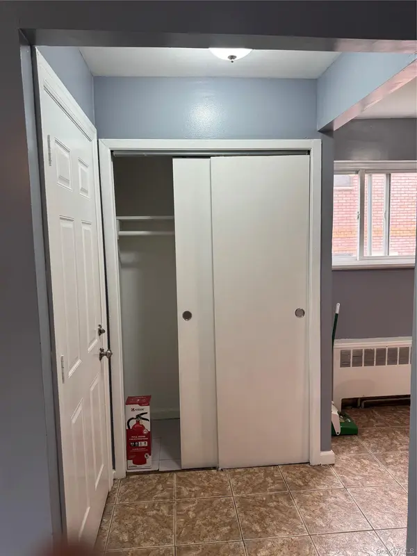 3535 Grace AVE, Bronx, NY 10466
