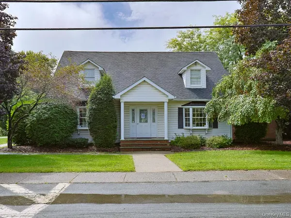 51 Sullivan ST, Wurtsboro, NY 12790
