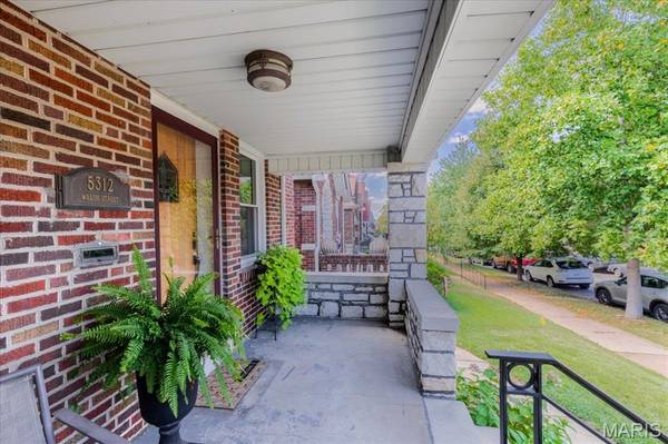 5312 Walsh ST, St Louis, MO 63109