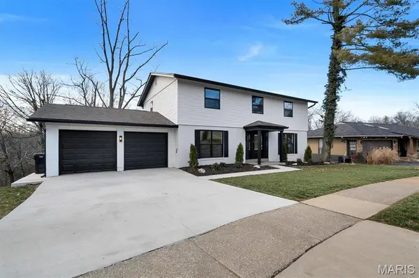 4662 Britcastle DR, St Louis, MO 63128