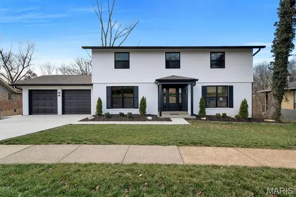 4662 Britcastle DR, St Louis, MO 63128