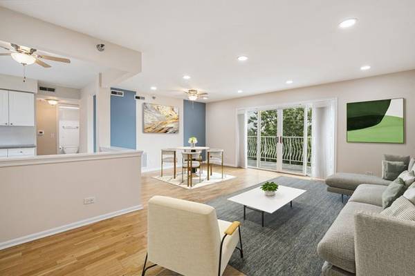 7051 W Touhy AVE #604, Niles, IL 60714