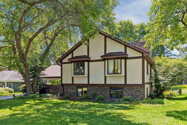 14315 Wedgeway CT, Eden Prairie, MN 55346