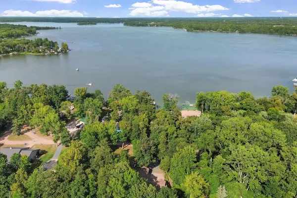 9840 Pine Shores DR, Pine City, MN 55063
