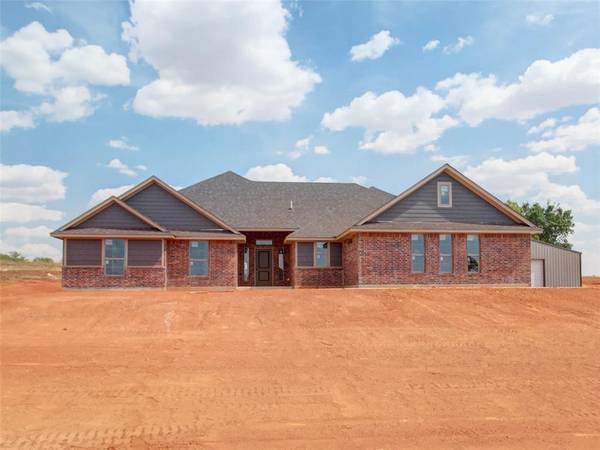 1985 Twin Spires Trail, Blanchard, OK 73010