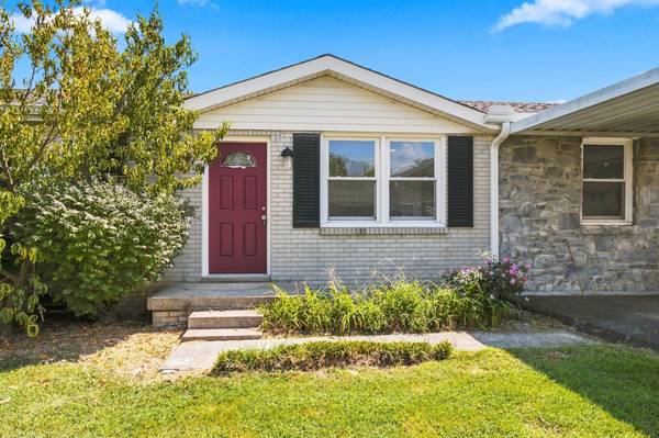 107 Trinity Dr, Lebanon, TN 37087