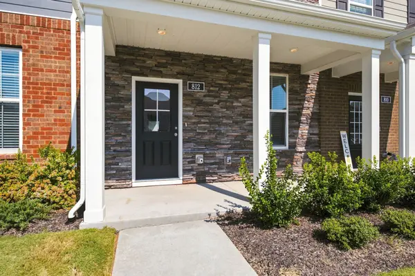 812 Quinn Dr, Lebanon, TN 37087