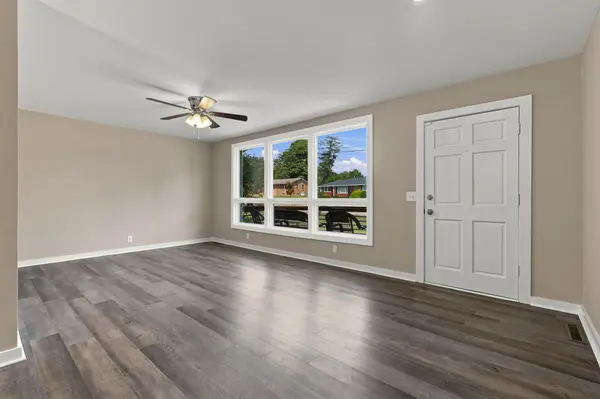 1614 Shady Cir, Lebanon, TN 37087