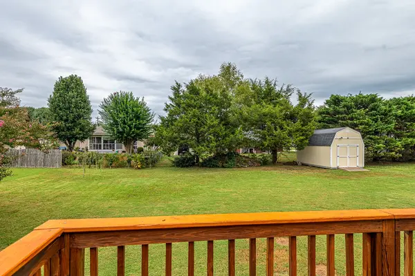 213 Thoroughbred Dr #NW, Cleveland, TN 37312