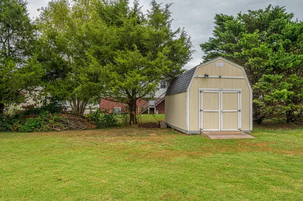 213 Thoroughbred Dr #NW, Cleveland, TN 37312