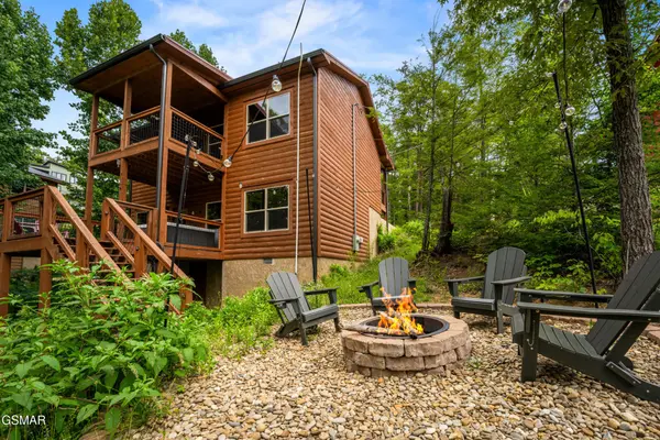 1533 Bear Valley Road, Sevierville, TN 37876