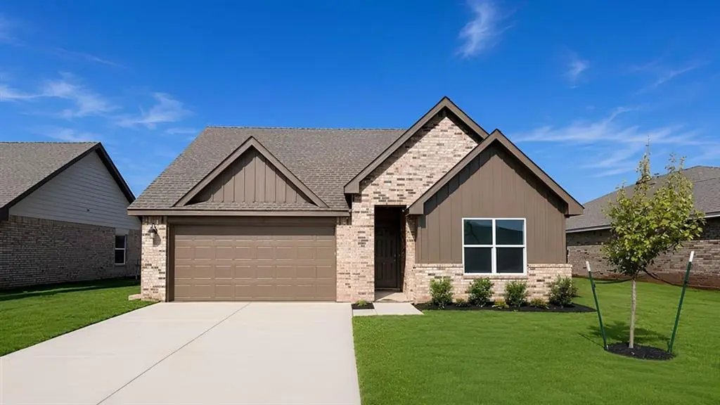 6001 Green Meadow LN, Oklahoma City, OK 73132