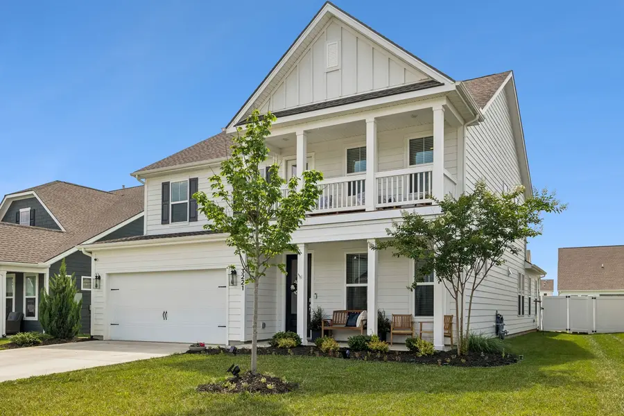 3221 Chatfield Dr, Murfreesboro, TN 37129