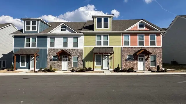 1917 Cypress Ln, Cleveland, TN 37323